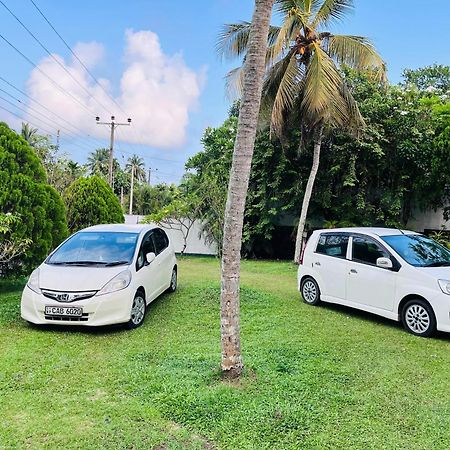 Unawatuna White Villa Exterior photo